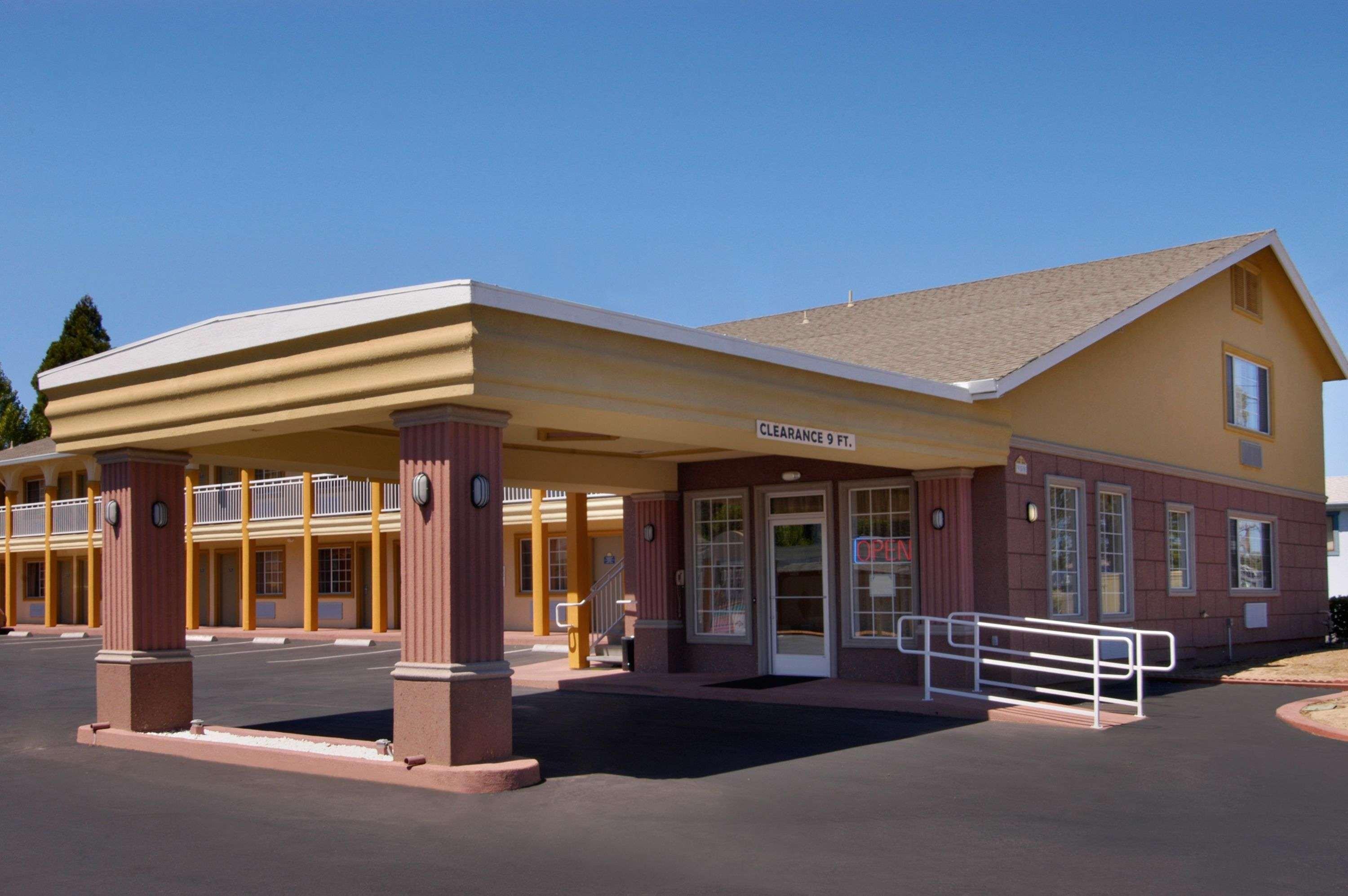 Days Inn By Wyndham Ukiah Exterior foto
